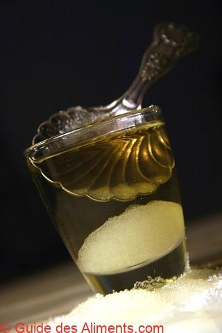 Un verre d'absinthe, le spiritueux