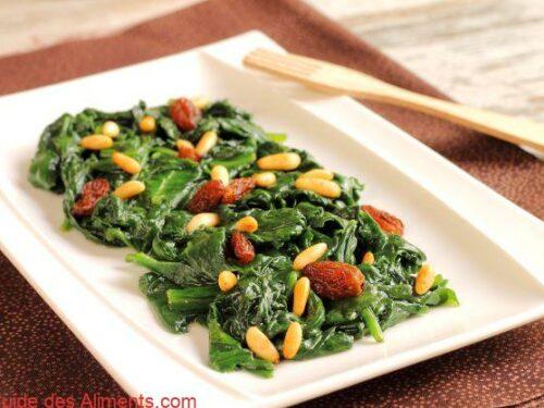 &Eacute;pinards &agrave; la catalane, aux raisins secs et aux pignons de pin