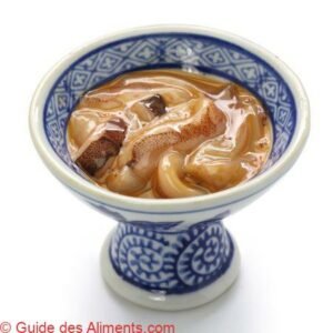ika no shiokara maison, viande de calmars fermentée salée et foie, nourriture japonaise