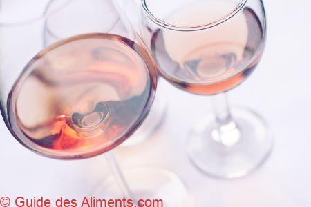 verres à vin rose