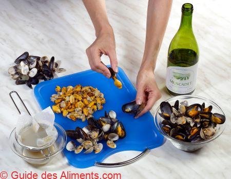 Décoquiller les moules