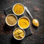 Assortiment de différents types de moutarde