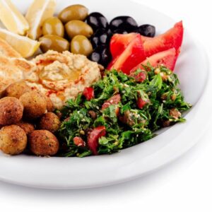 Assiette de mezze m&eacute;diterran&eacute;ens fait maison