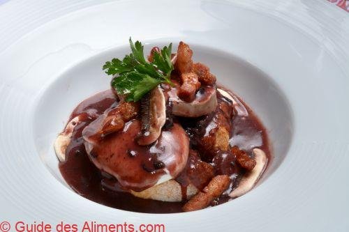 œufs en meurette (ou œufs en matelote)