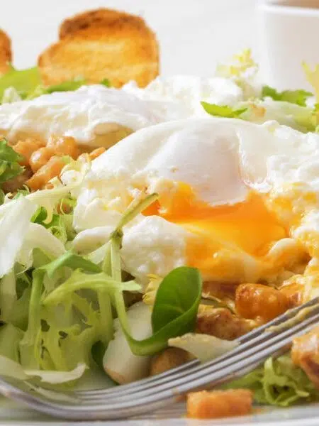 Salade Lyonnaise