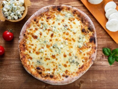 Pizza quattro formaggi