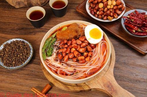 Chóngqìng xiǎo miàn
