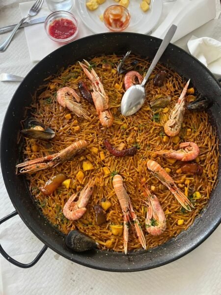 Fideuà valenciana