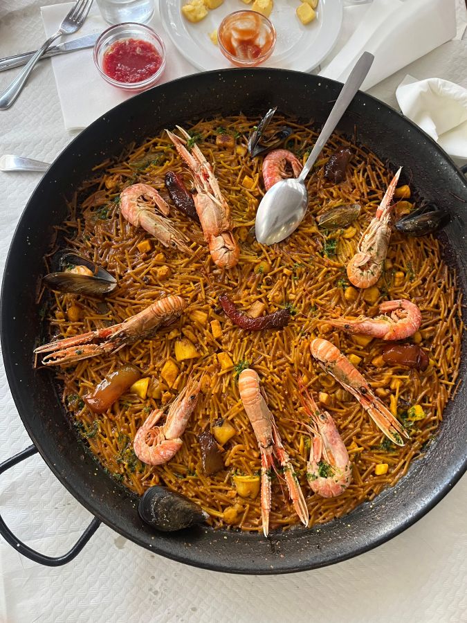 Fideuà valenciana