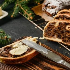 birnbrot (littéralement pain aux poires)